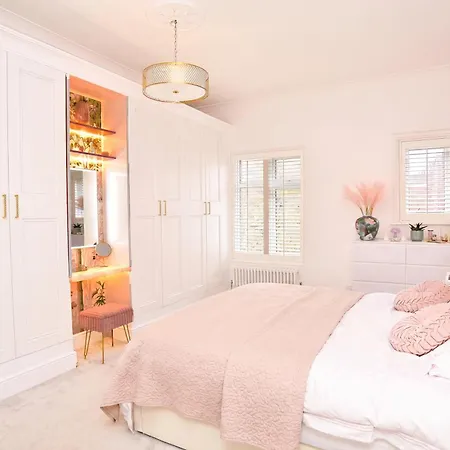 Beautiful & Luxury Overlooking The Stray * Harrogate