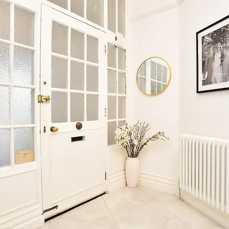Beautiful & Luxury Overlooking The Stray *